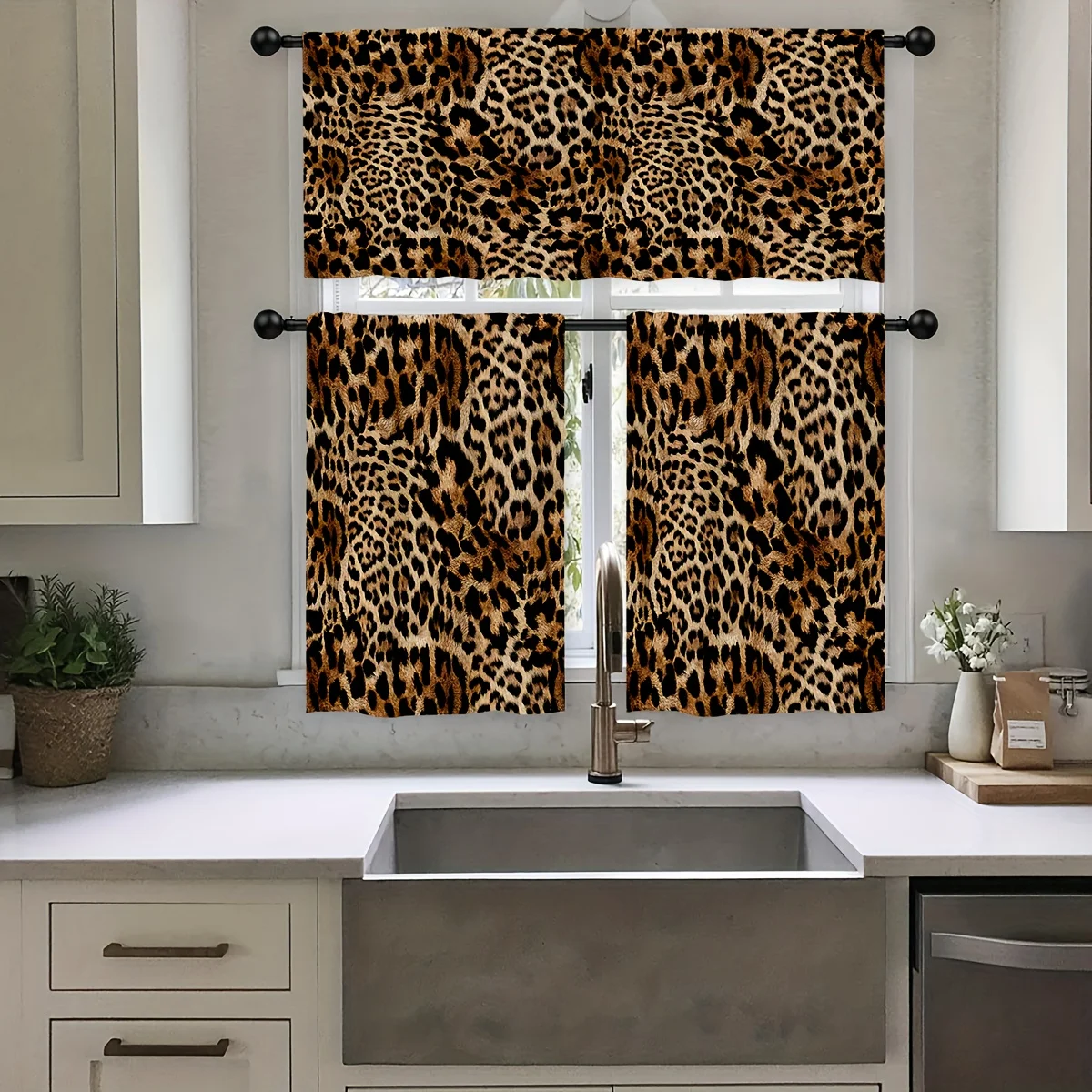3枚組 レオパード柄 キッチンカーテン、ポールポケット付き、 - Commercial Kitchen Canopy のレビューと価格