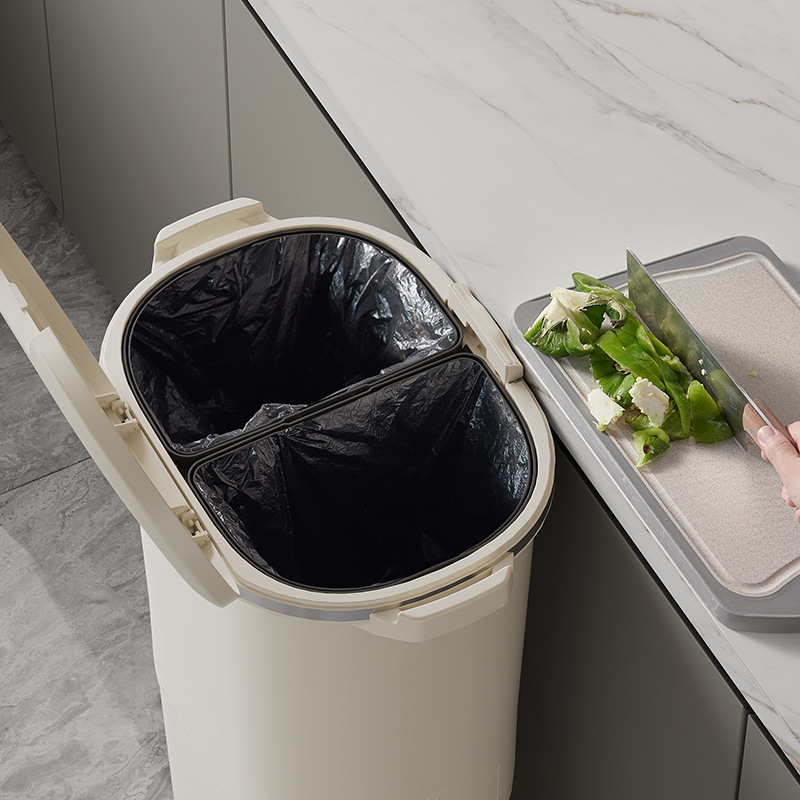 ‌ ステップペダルキッチンビン - 防臭デュアルコンパートメ - Commercial Kitchen Trash Can のレビューと価格